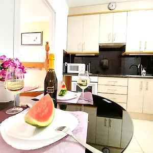 https://adeje-house-2-bedrooms-wifi-free.adeje-hotels.com